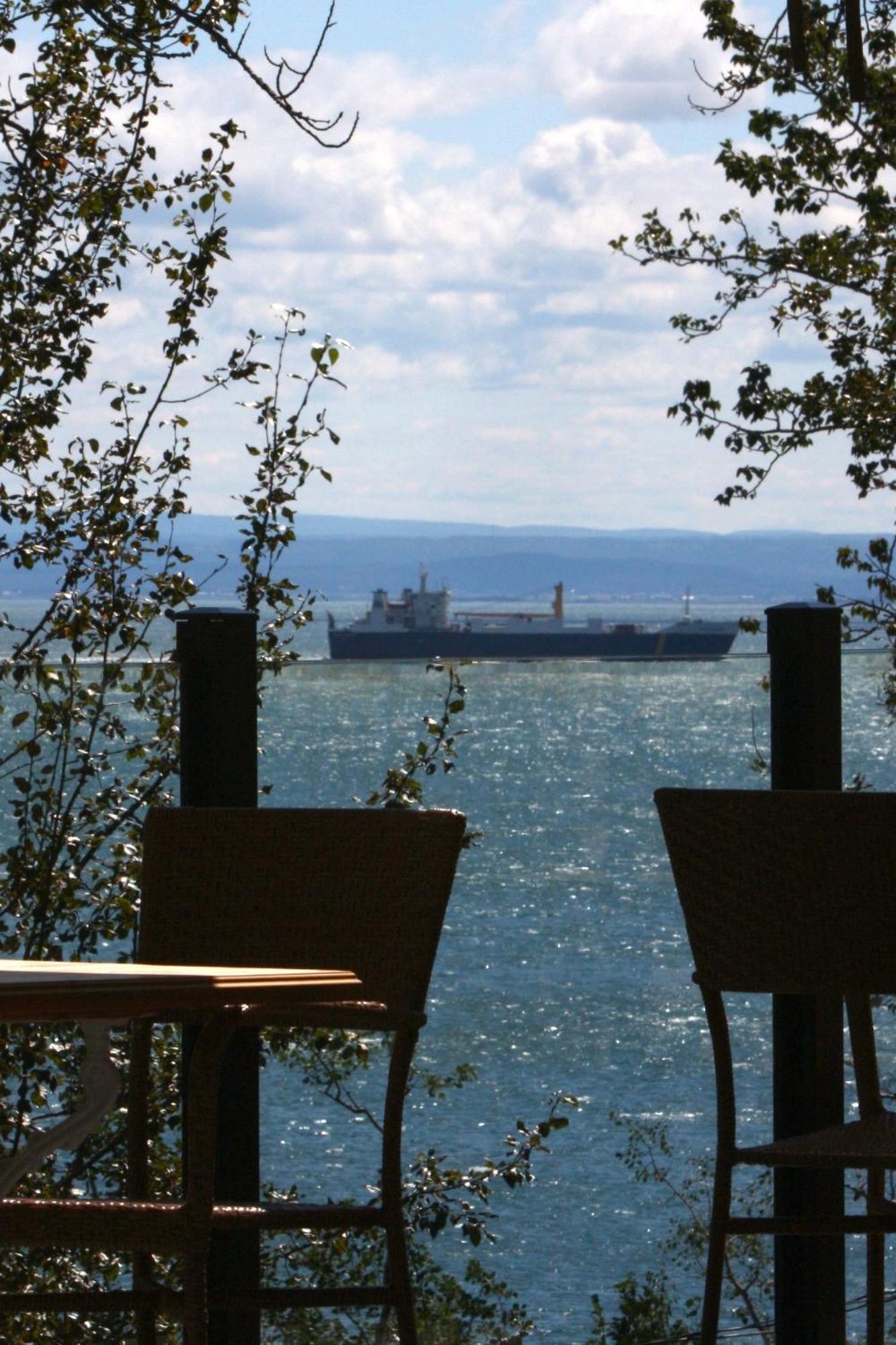 Auberge Des Eaux Vives La Malbaie Eksteriør bilde